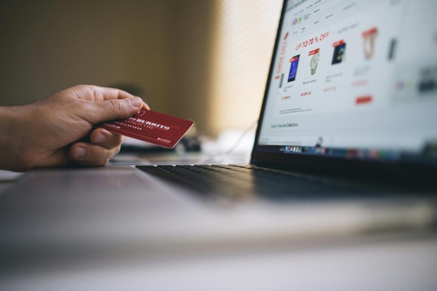 Cosa è un eCommerce? Scopri come funziona e perché è fondamentale per il commercio digitale